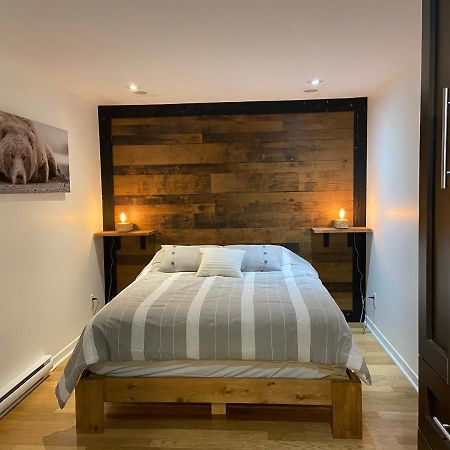 Condo Hotel Au Pied Du Mont Orford エクステリア 写真