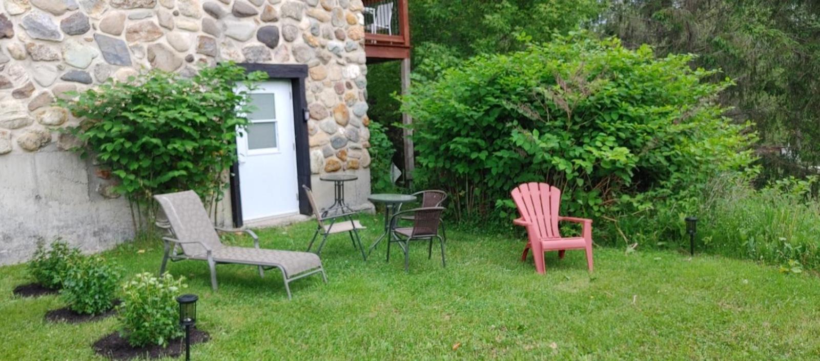 Condo Hotel Au Pied Du Mont Orford エクステリア 写真